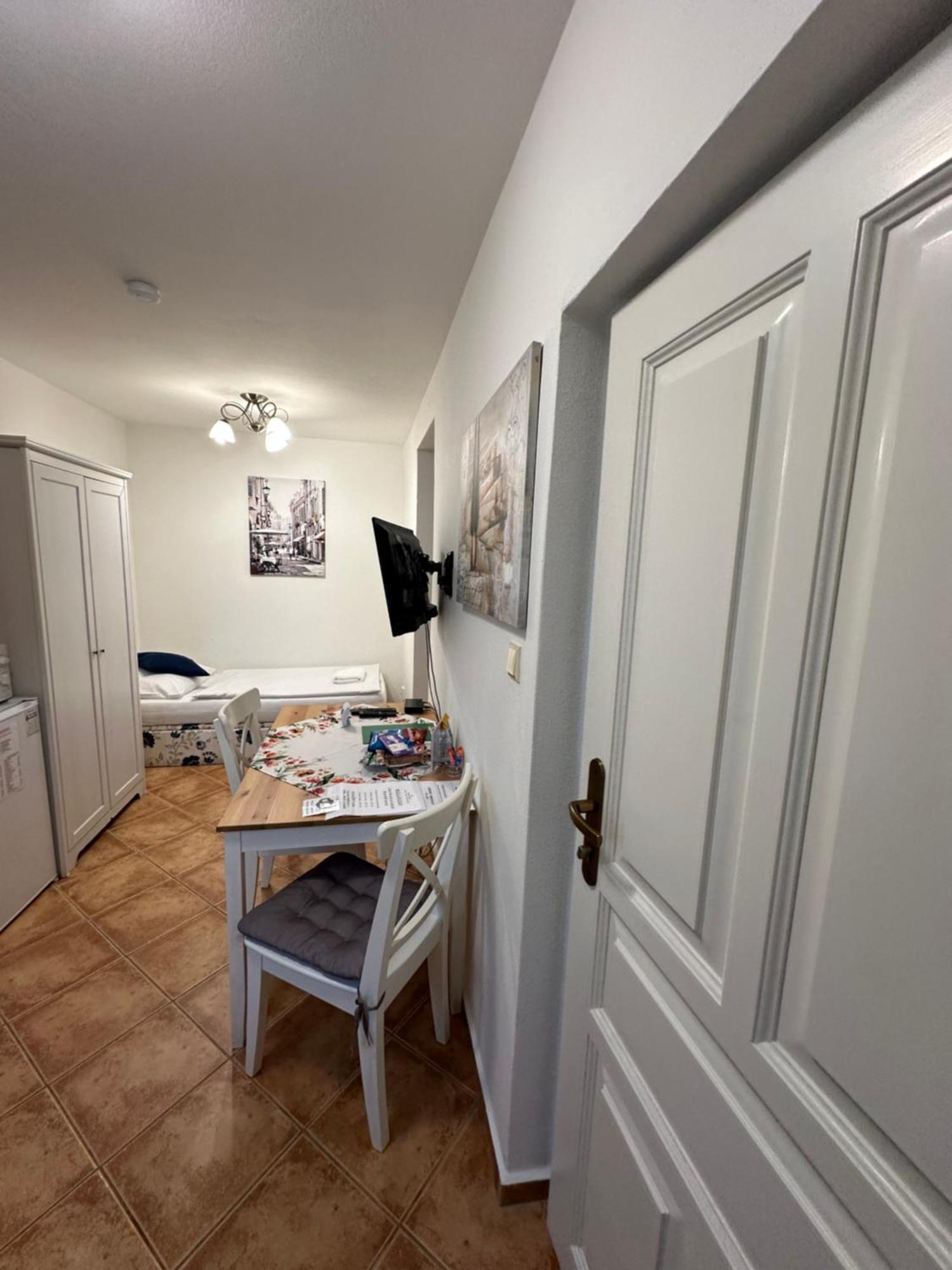 Penzion 4 Dvory Ceske Budejovice Dış mekan fotoğraf