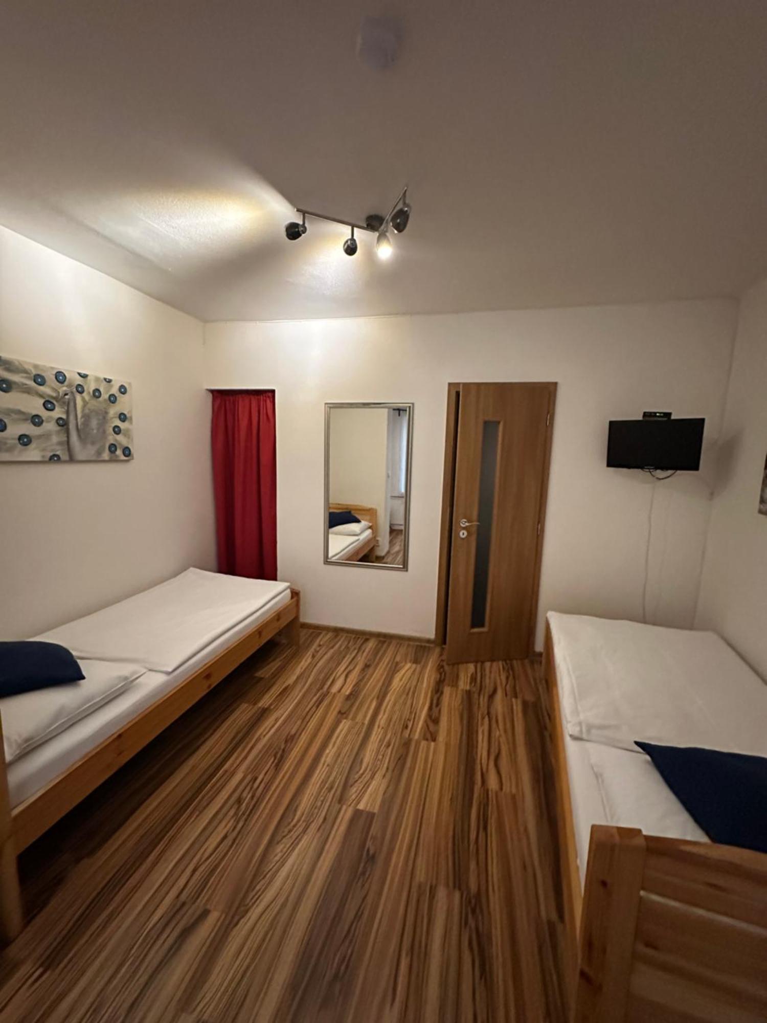Penzion 4 Dvory Ceske Budejovice Dış mekan fotoğraf